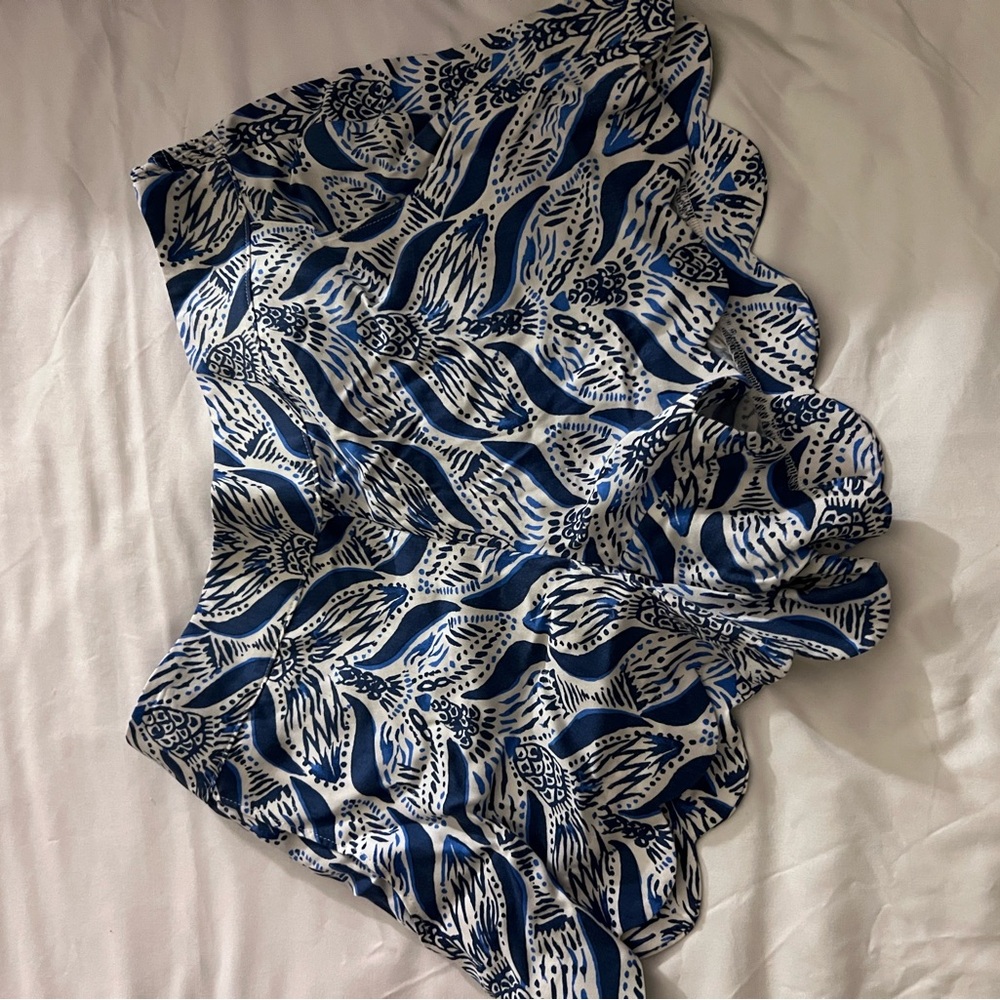 Lily Pulitzer Dahlia Blue and White Patterned Scalloped Shorts